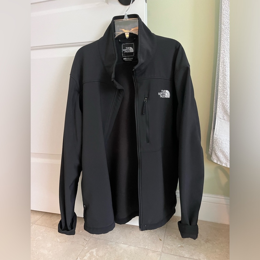 North face men’s large black jacket